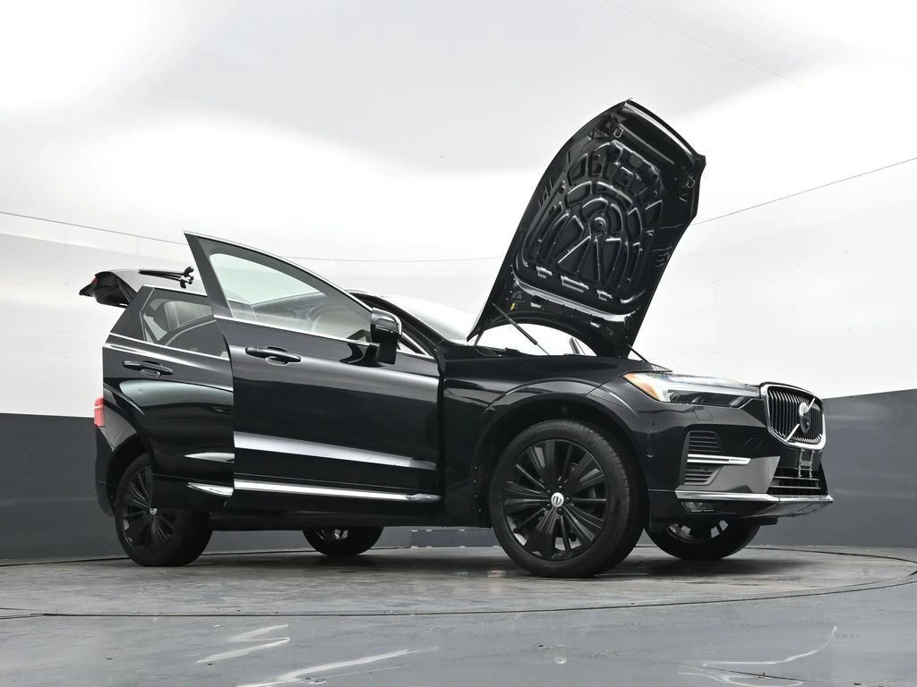 2022 Volvo - image 44