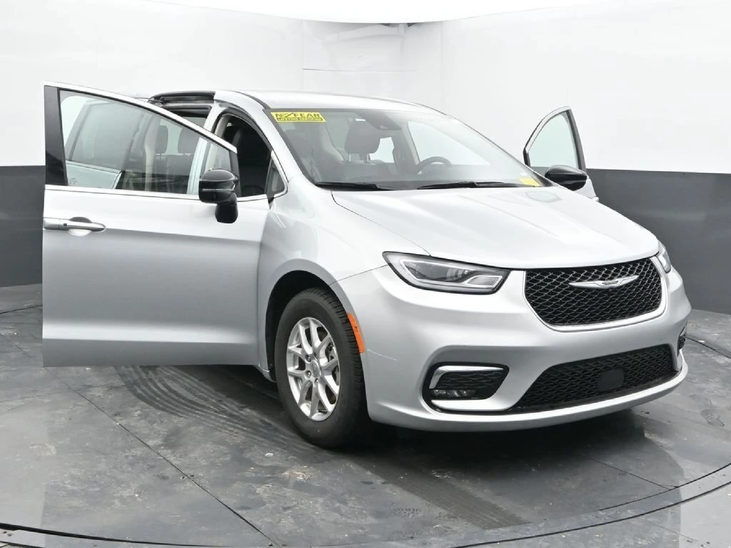 2024 Chrysler Pacifica Touring L - Photo 53
