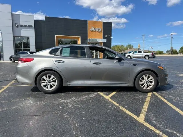 2018 Kia Optima LX photo 8