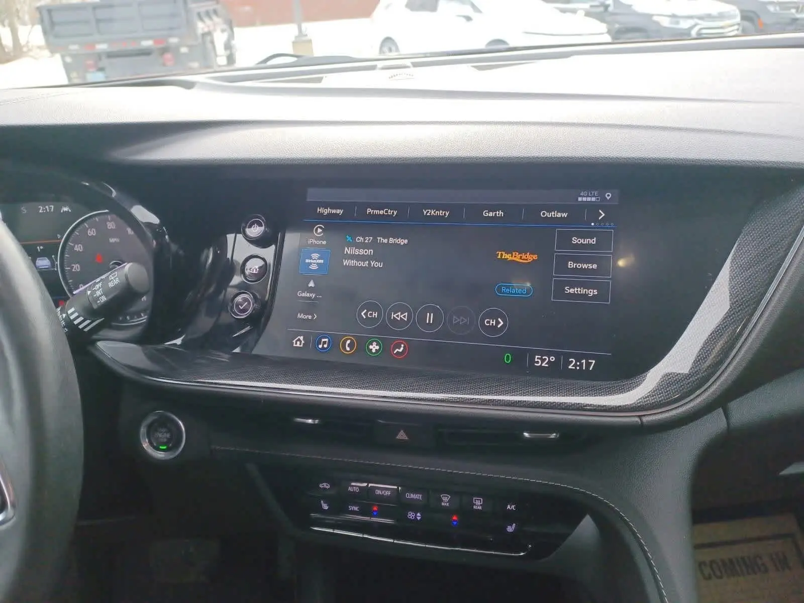 2021 Buick Envision Essence photo 10