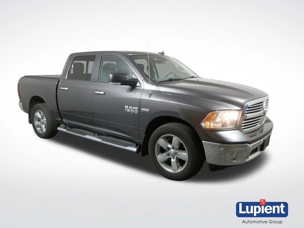 2016 RAM 1500 Big Horn 4x4 Crew Cab 5'7's photo