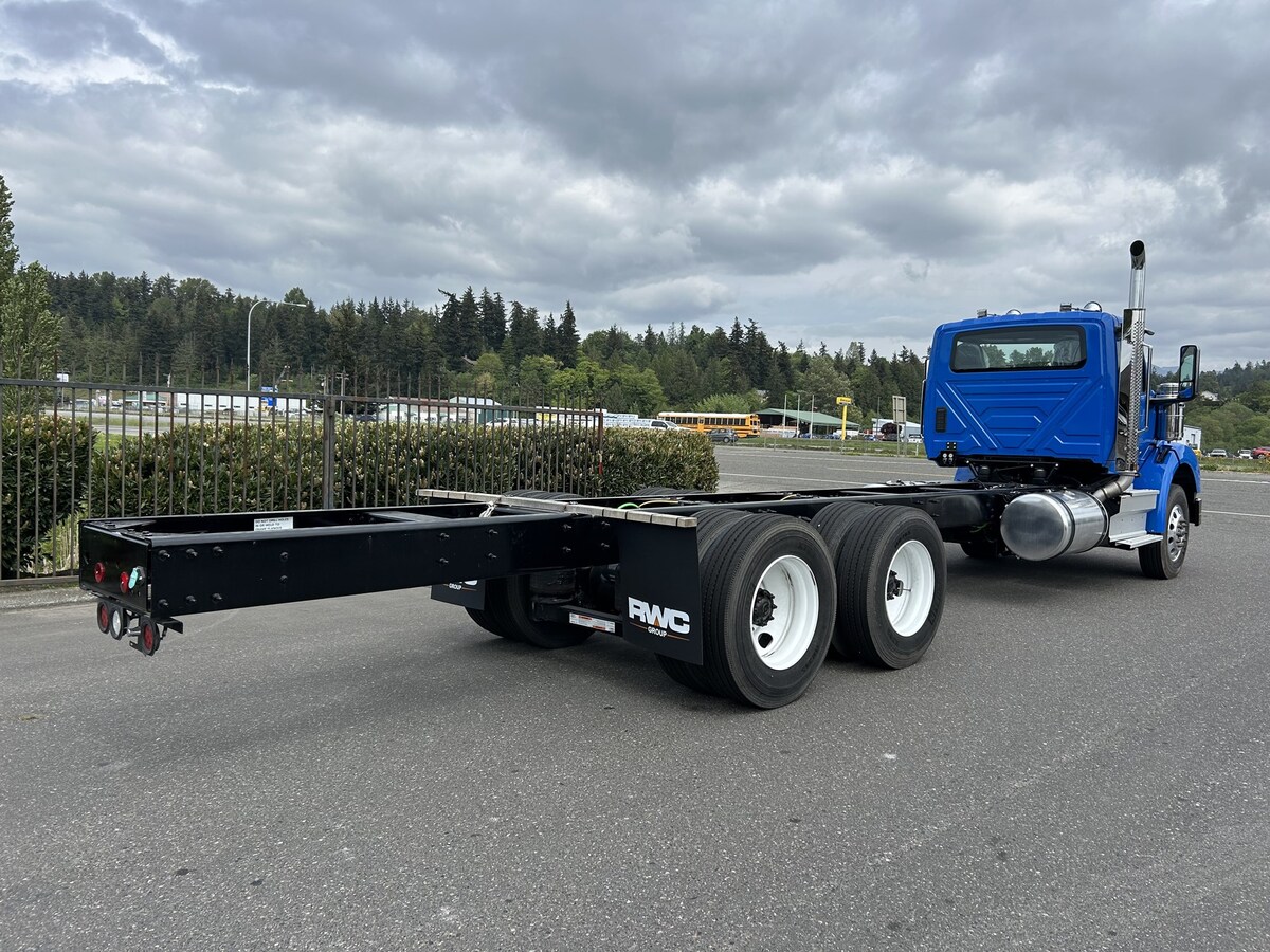 2025 International HX in Pasco, WA — photo 3