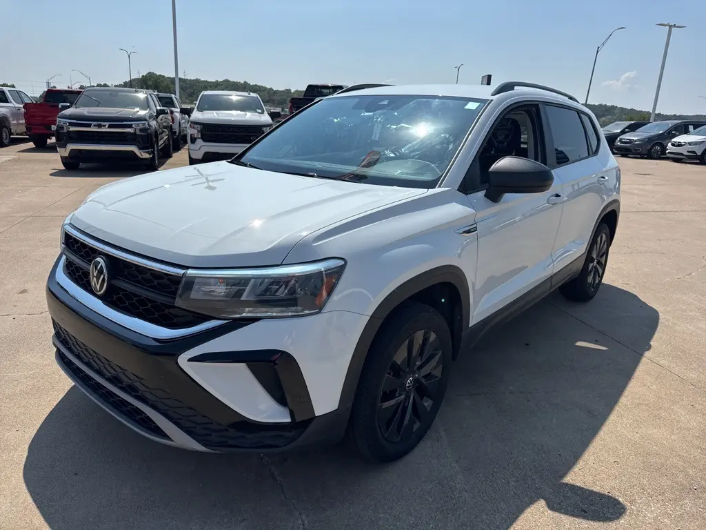 2022 Volkswagen Taos S photo 6
