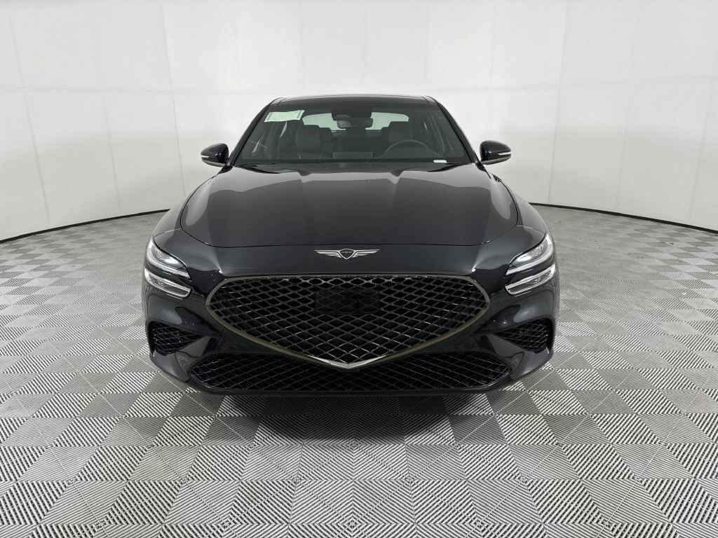 2025 GENESIS G70 Standard - Photo 8