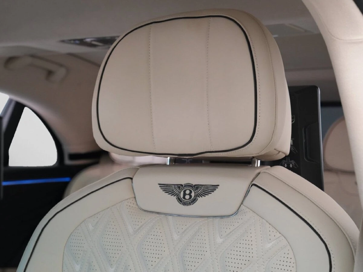 2026 Bentley Flying Spur Azure - Photo 14