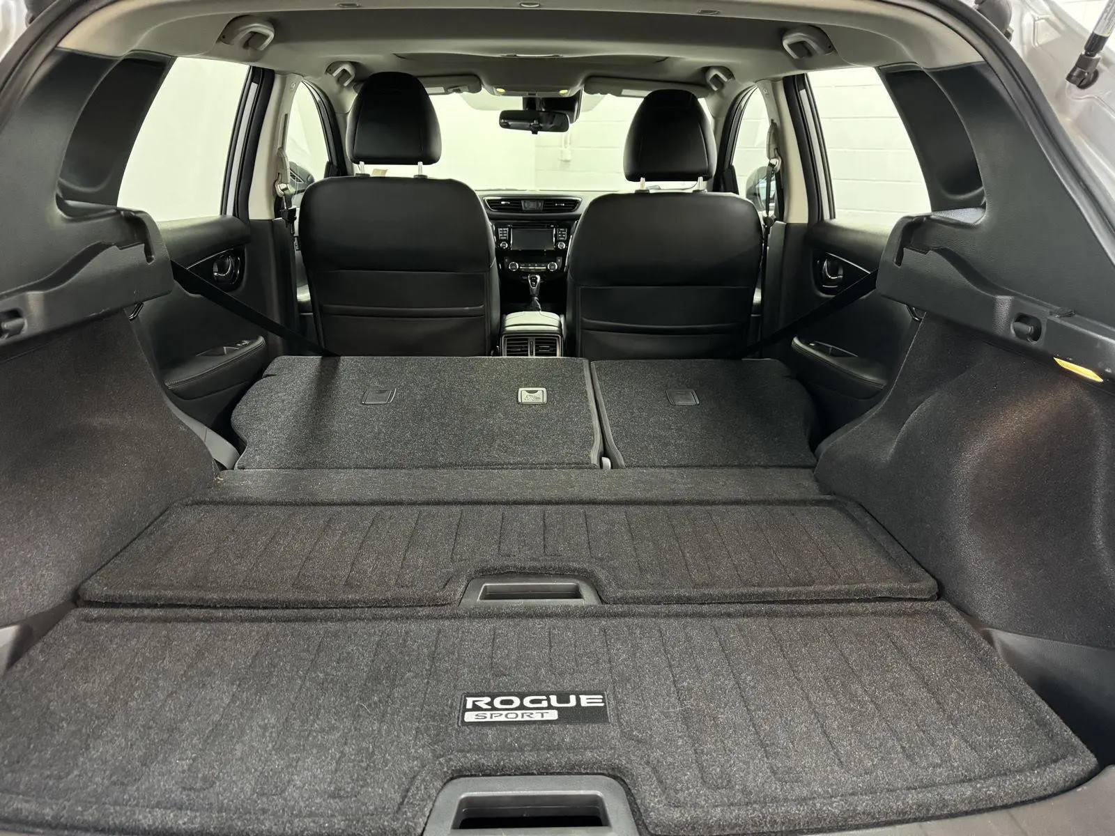 2017 Nissan Rogue Sport SL photo 32