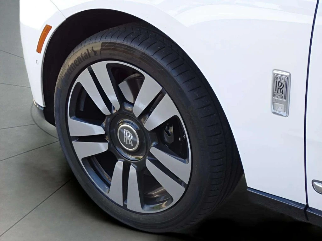 2025 Rolls-Royce Cullinan Base - Photo 11