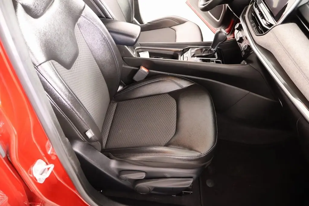 2025 Jeep Compass Latitude photo 4