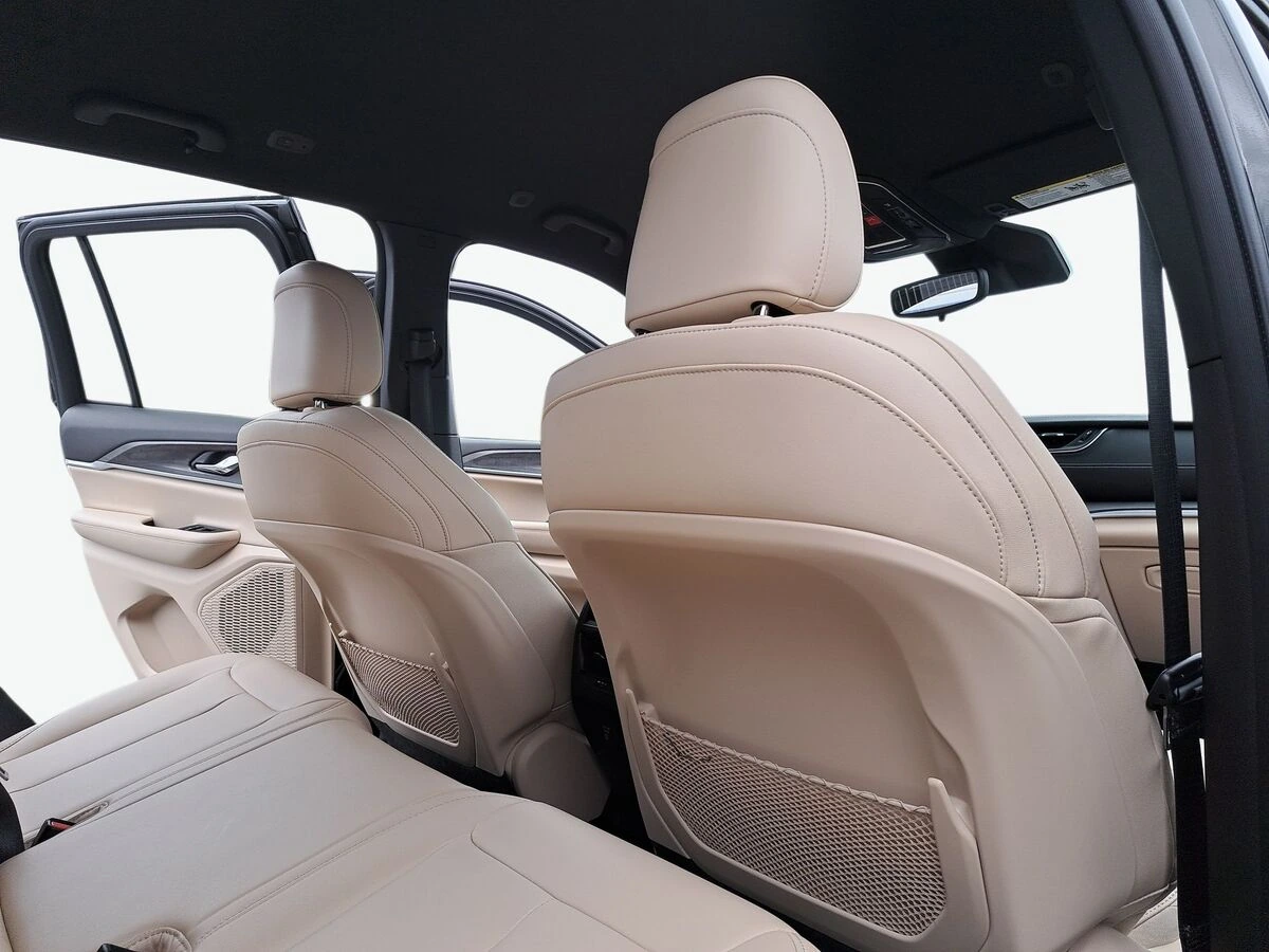 2025 Jeep Grand Cherokee Limited - Photo 12