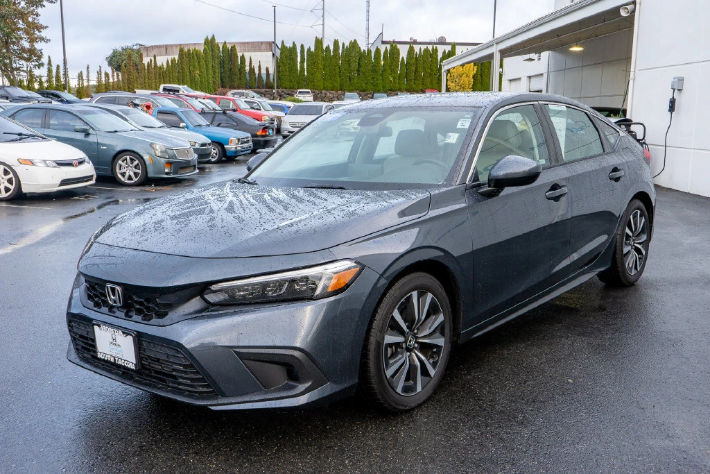 2024 Honda Civic Hatchback EX-L - Photo 6