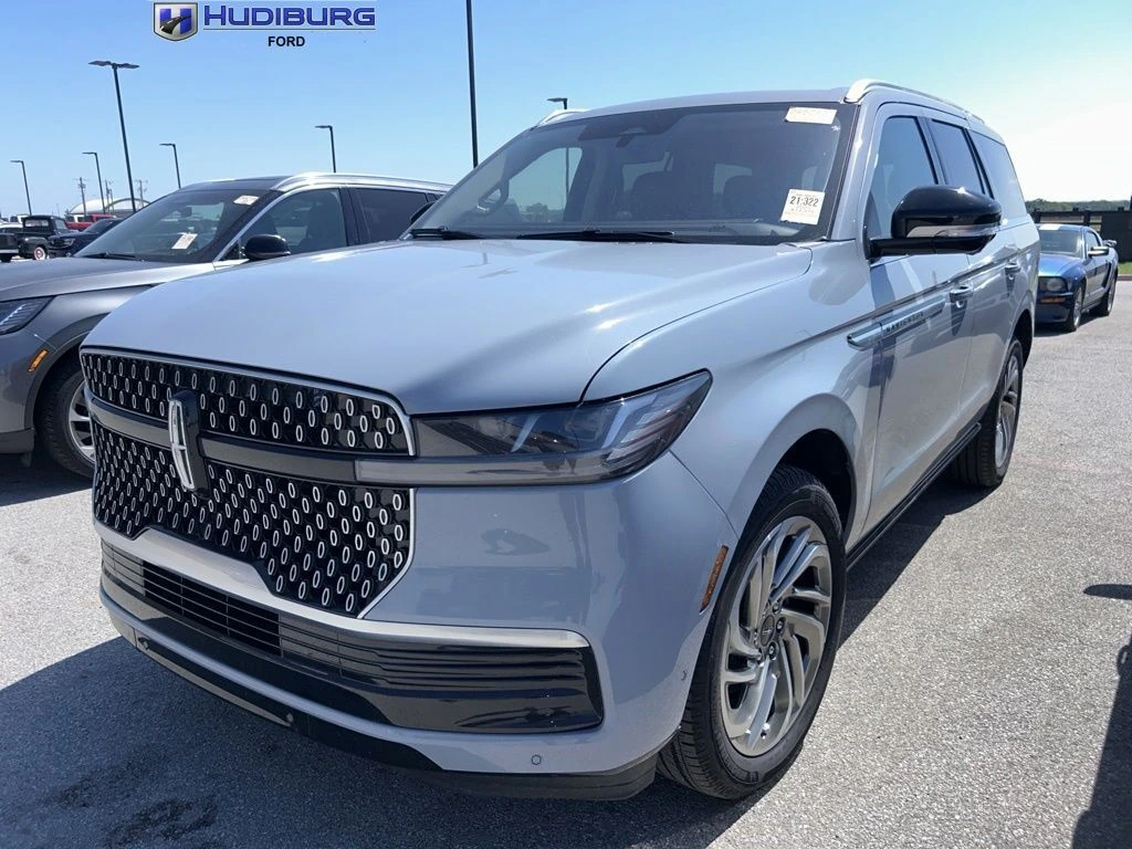 2025 Lincoln Navigator Reserve 4WD's photo