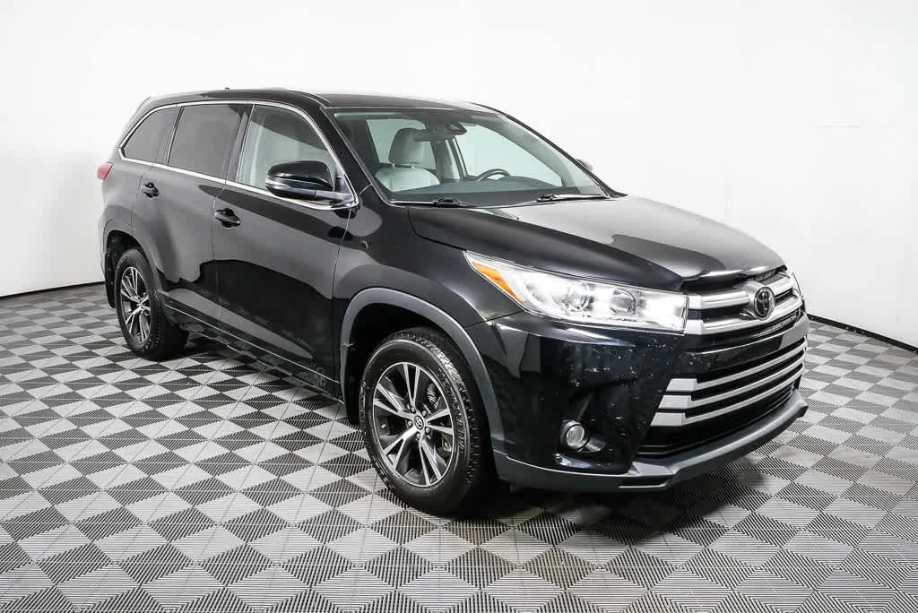 2017 Toyota Highlander LE Plus