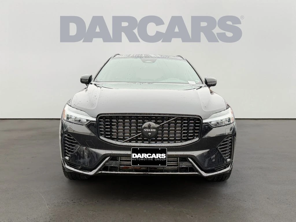 2024 Volvo - image 2