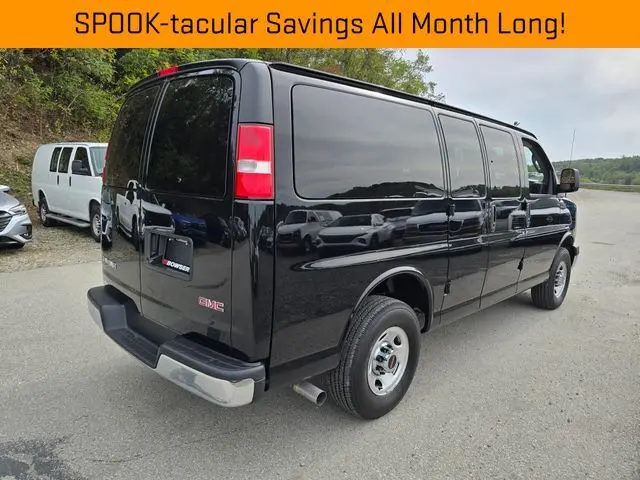 2025 Gmc Savana 2500 LT photo 2