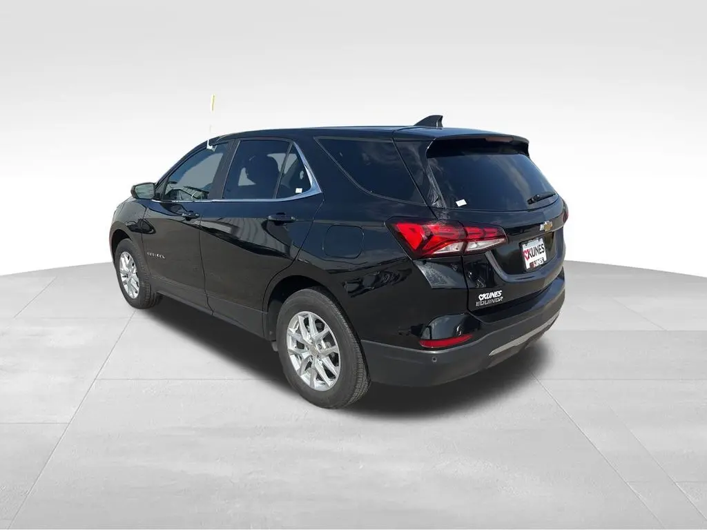 2024 Chevrolet Equinox LT photo 6