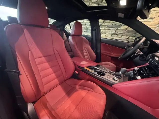 2024 Lexus IS 350 F SPORT AWD photo 18