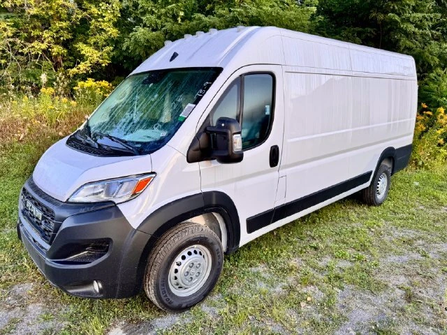 2026 RAM ProMaster Cargo Van Tradesman
