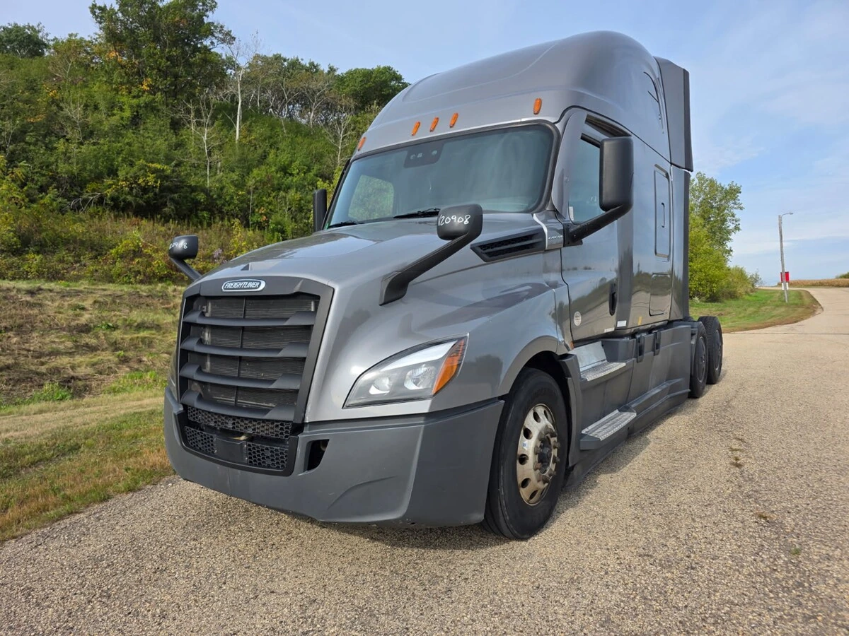 2022 Freightliner Cascadia