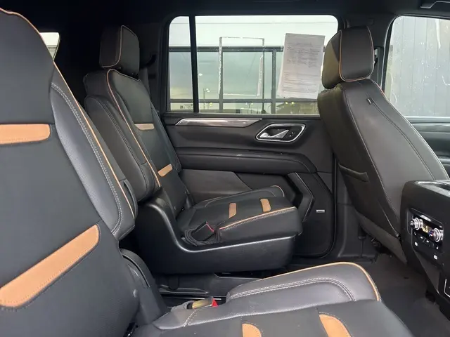 2023 Gmc Yukon XL AT4 photo 15