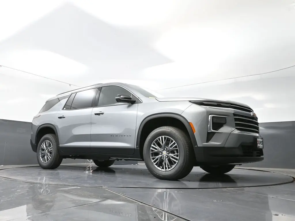 2026 Chevrolet Traverse 2LT photo 38