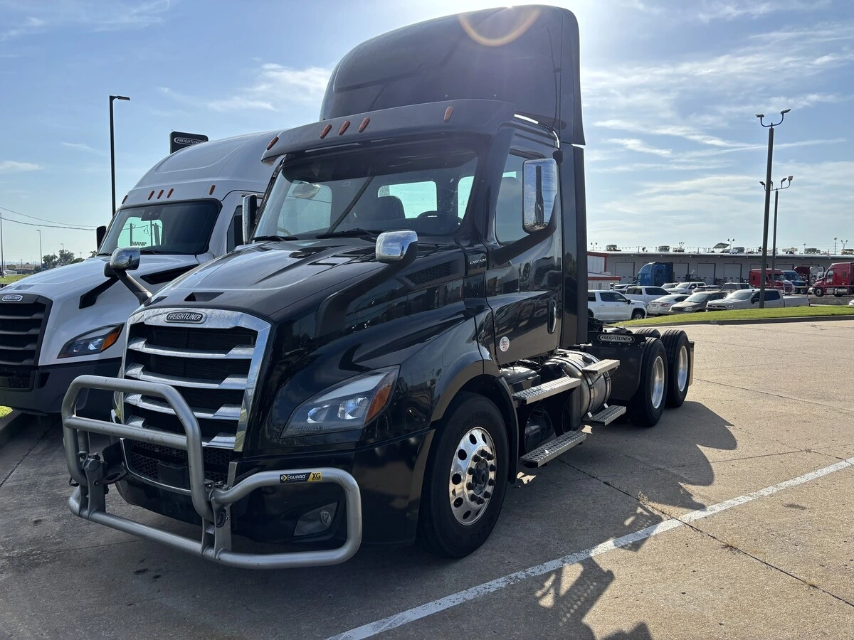 2023 Freightliner Cascadia