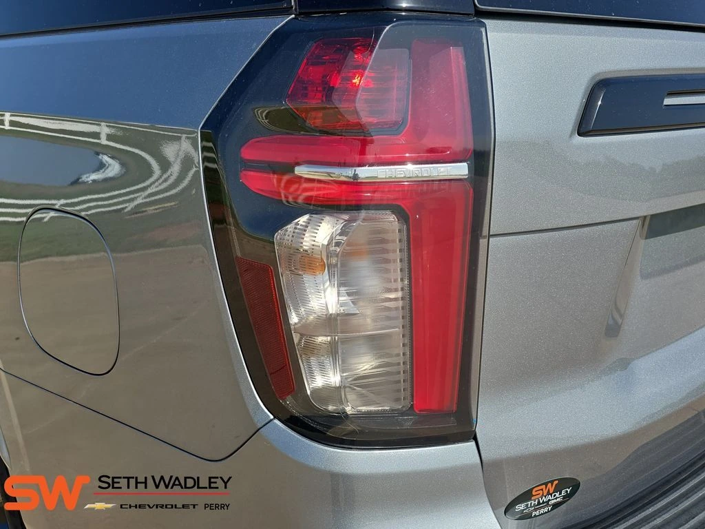 2024 Chevrolet Suburban RST - Photo 34