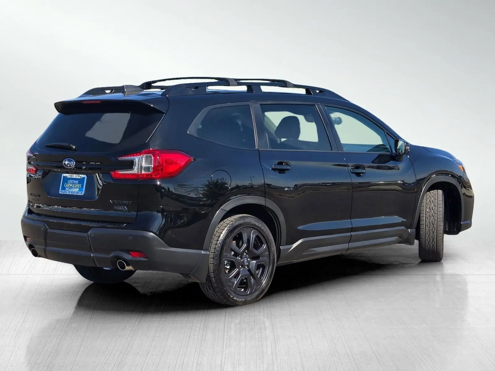 2023 Subaru Ascent Onyx Edition photo 4