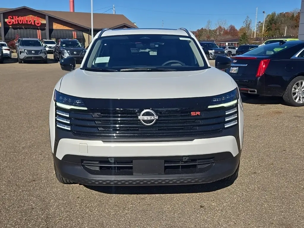 front view of the 2026 Nissan Kicks SUV parked at the Parkway Nissan dealership in Dover, OH