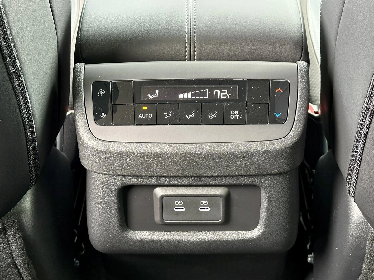 2026 Nissan Pathfinder SL - Photo 30