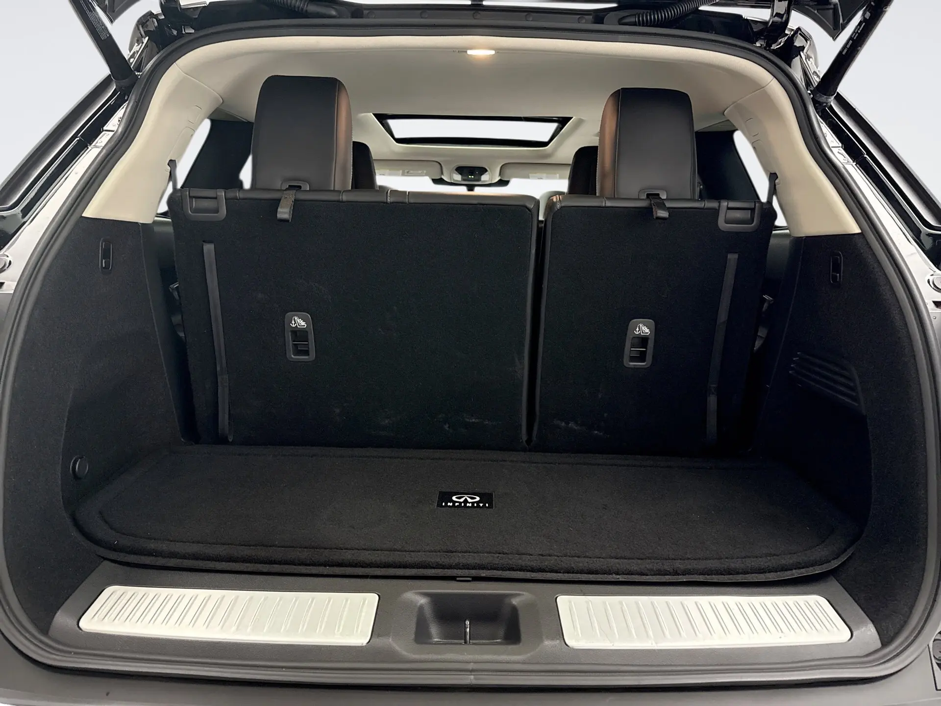 2022 Infiniti QX60 Luxe photo 20