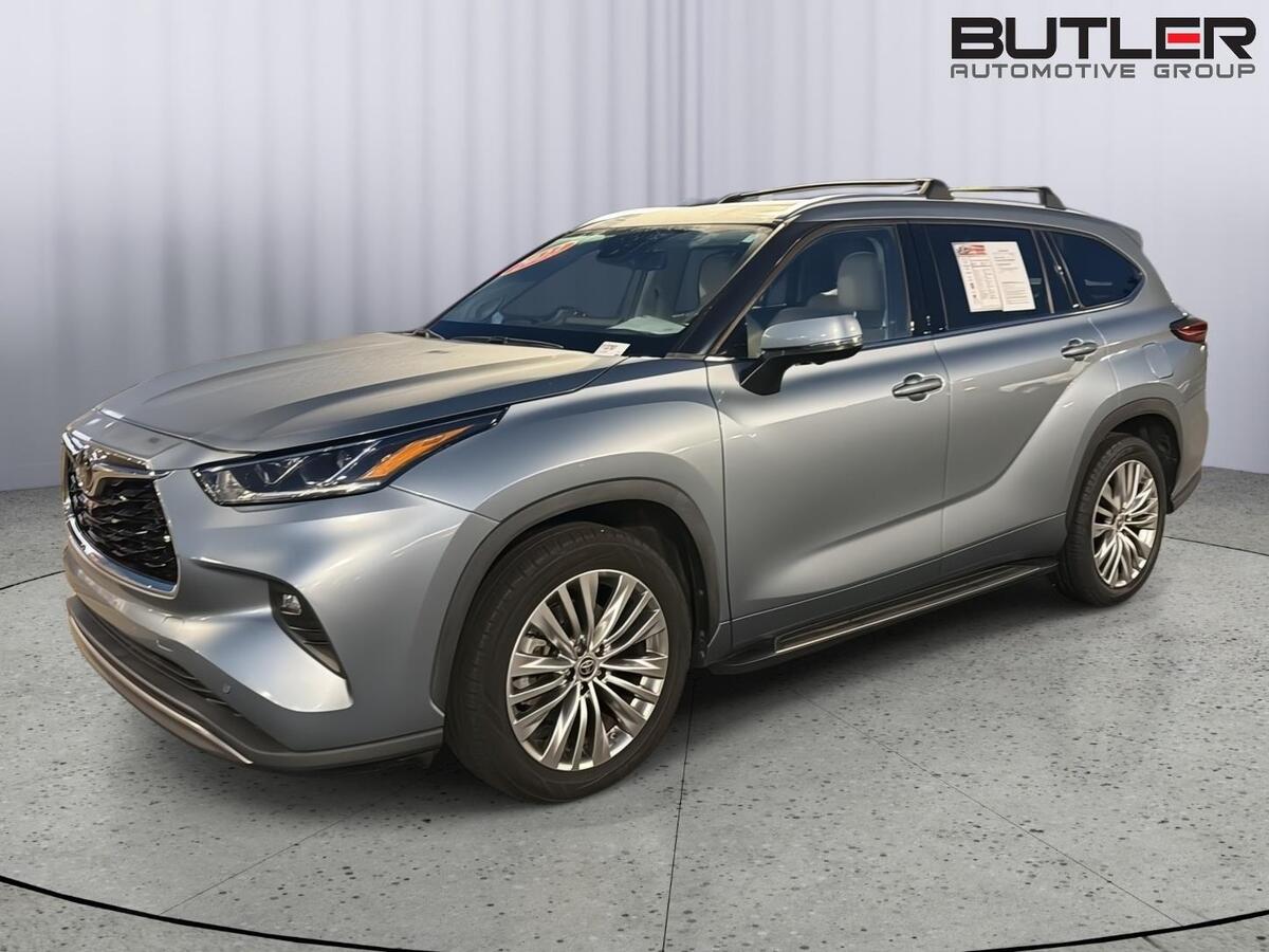 2023 Toyota Highlander Platinum