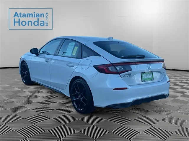 2023 Honda Civic Sport photo 3