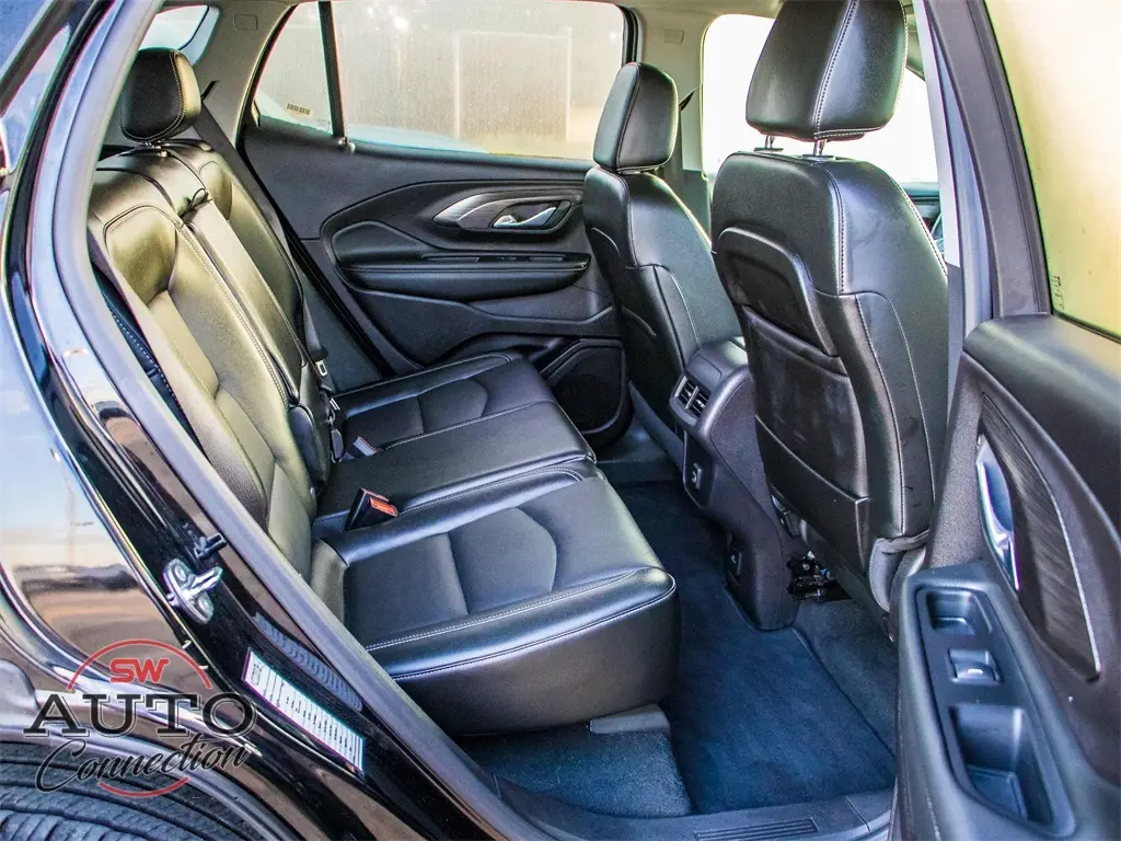 2024 Gmc Terrain SLT photo 16