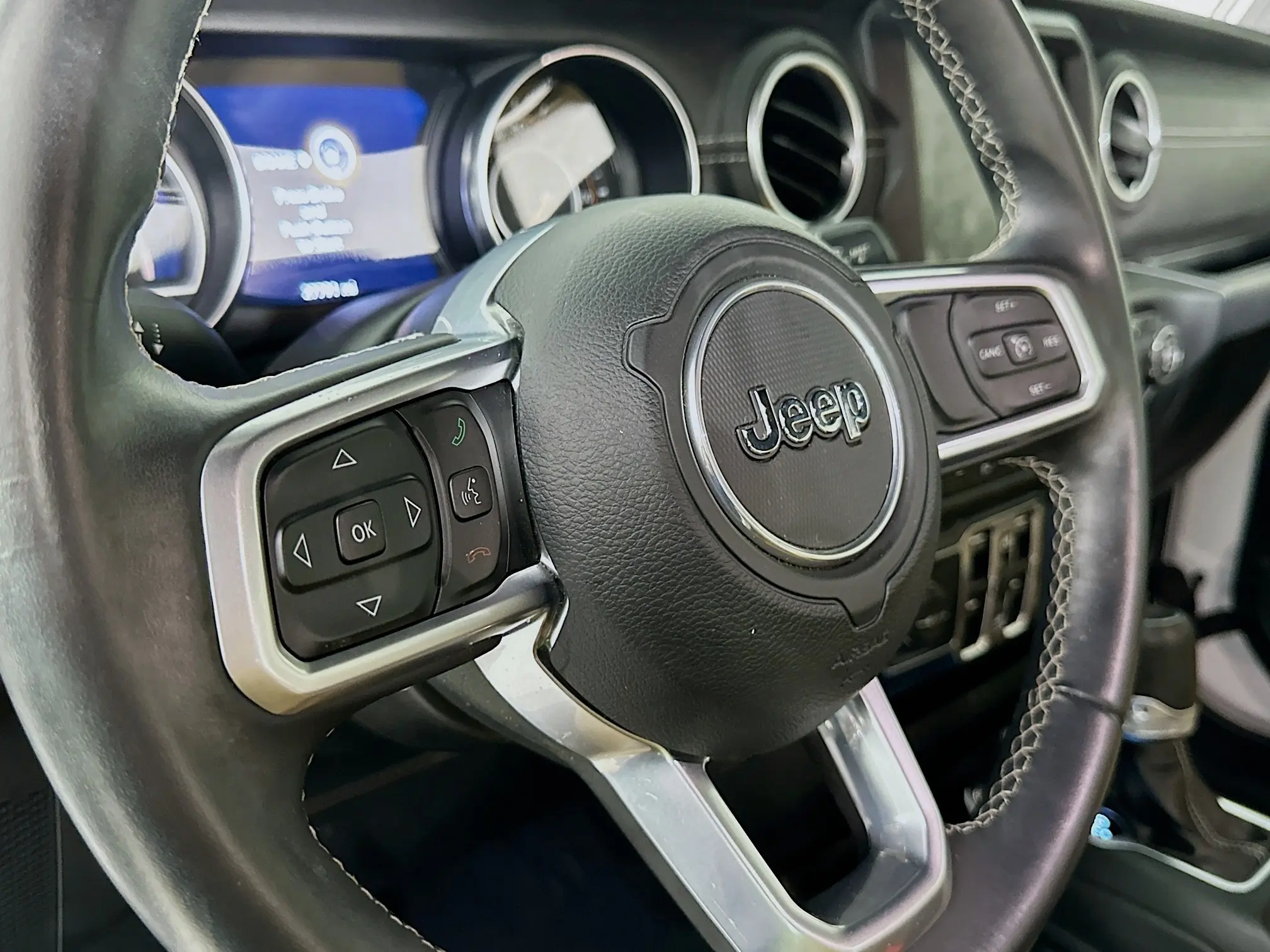 2019 Jeep Wrangler Unlimited Sahara photo 22