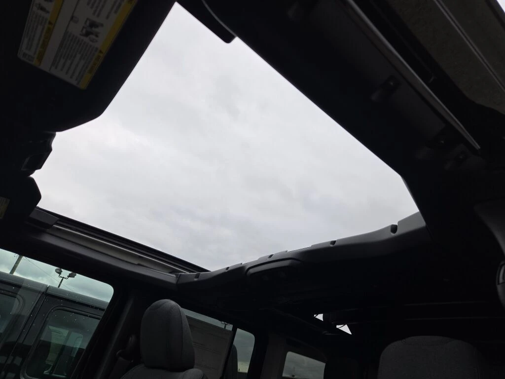 2026 Jeep Wrangler 4-Door Willys - Photo 31