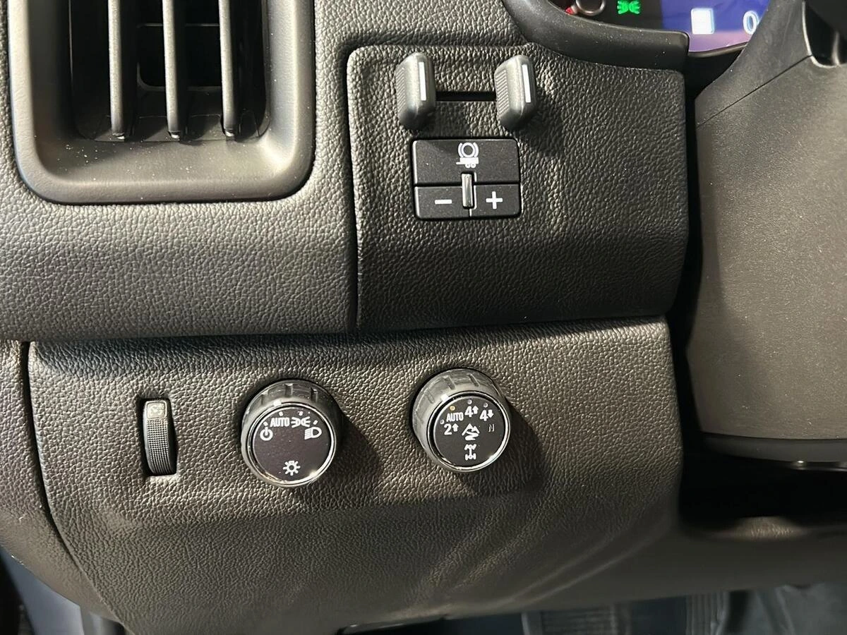 2021 Chevrolet Colorado ZR2 - Photo 8