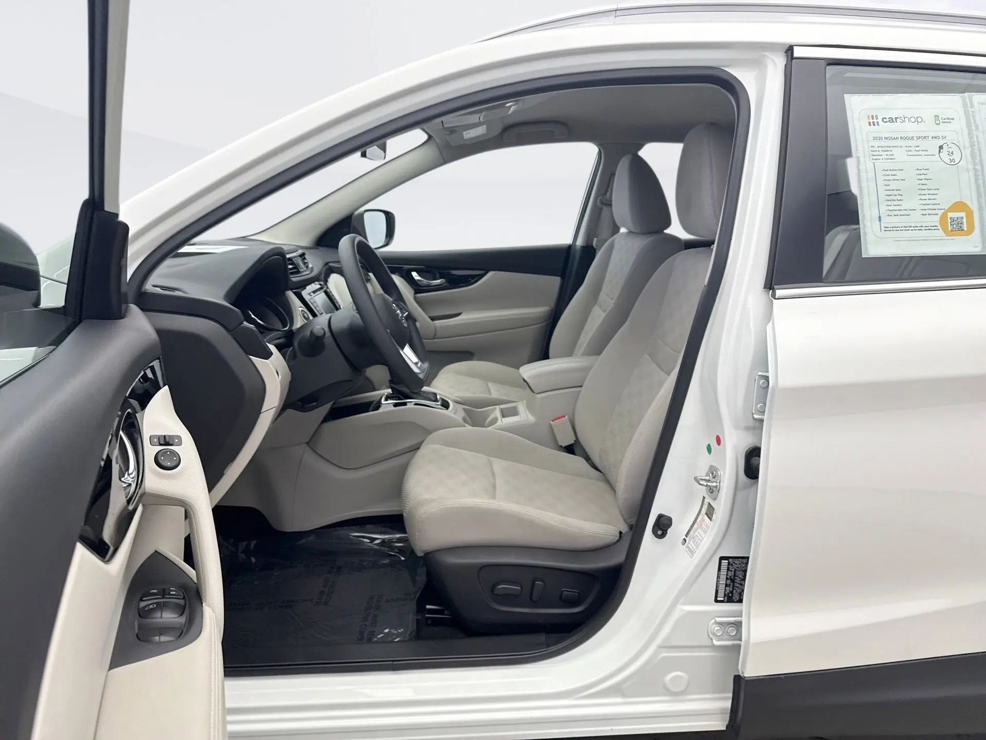 2020 Nissan Rogue Sport SV photo 10