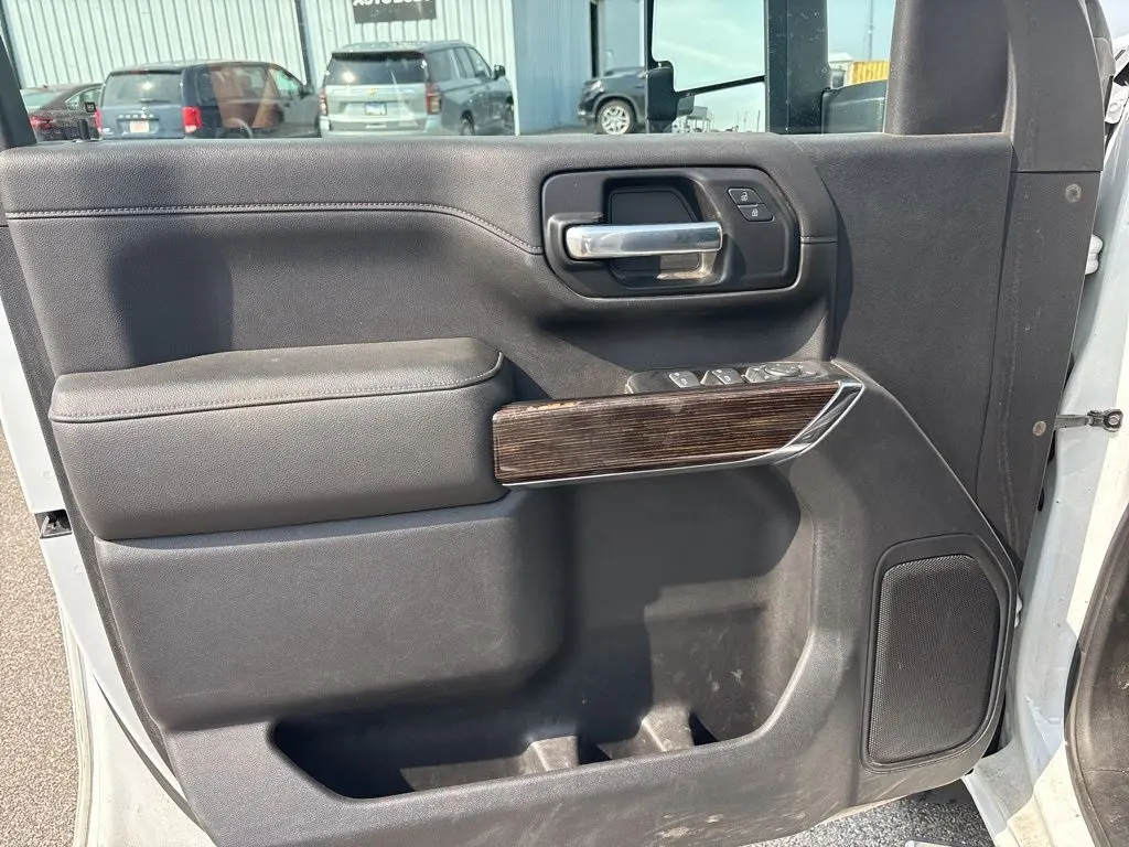 2020 Gmc Sierra SLE photo 9