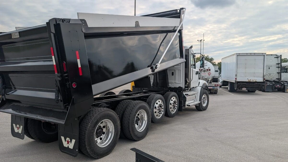 2027 Western Star 47X — photo 5