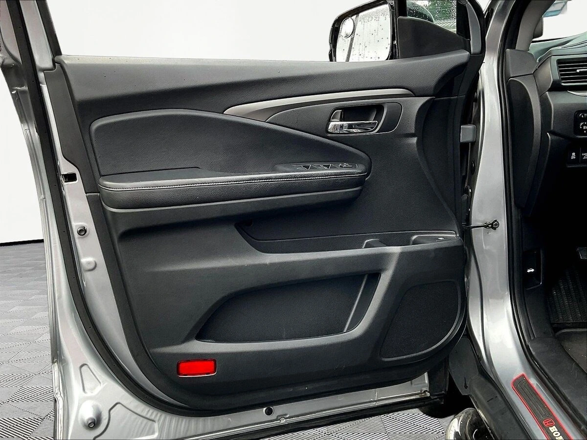 2019 Honda Ridgeline Sport - Photo 20