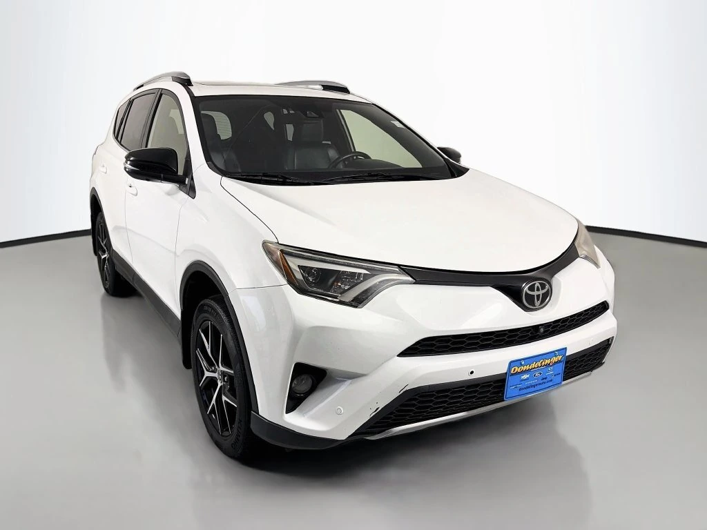 2017 Toyota RAV4 SE