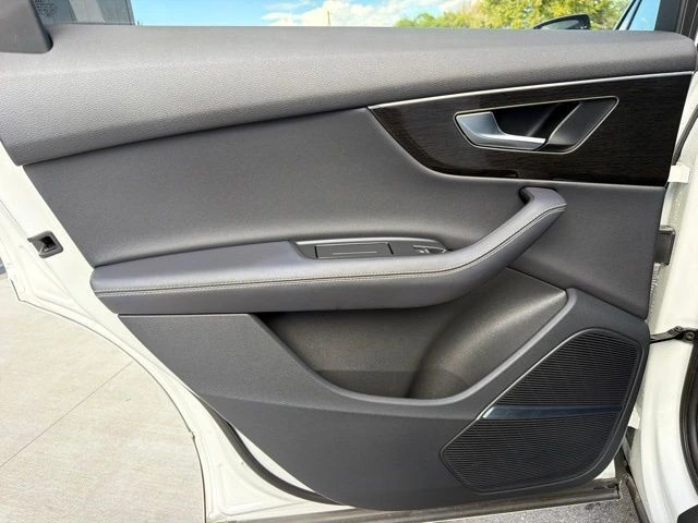 2025 Audi Q7 Premium Plus - Photo 19