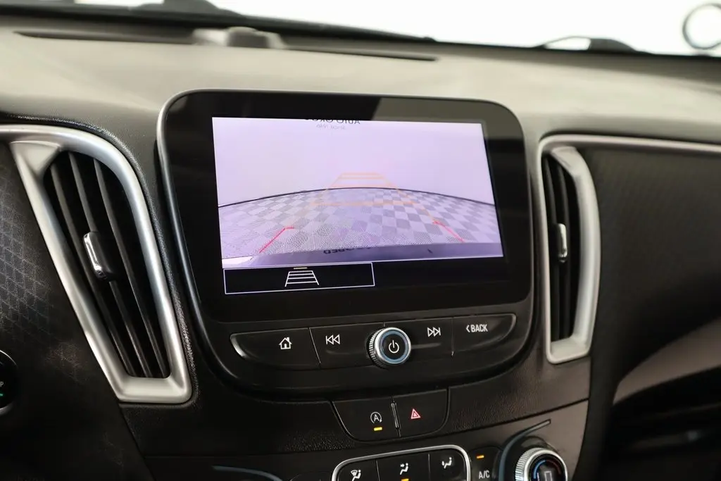 2023 Chevrolet Malibu 1LT photo 6