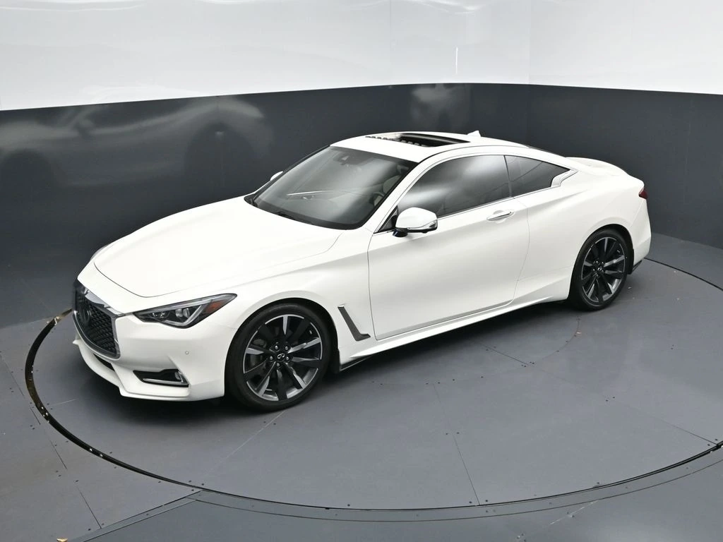 2022 INFINITI Q60 Coupe LUXE