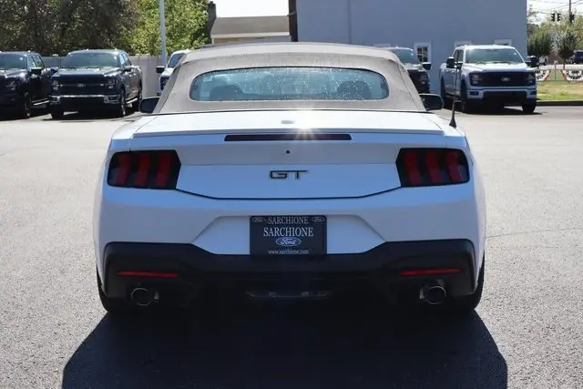 2025 Ford Mustang GT Premium photo 19