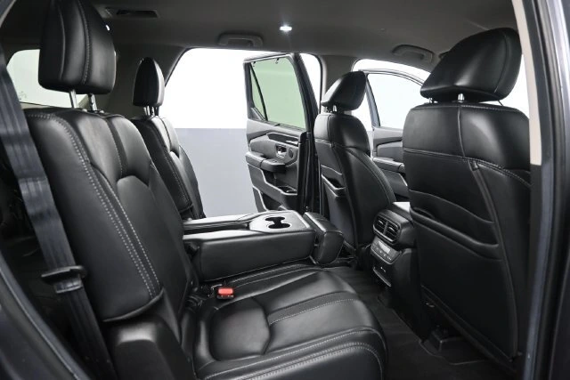 2025 Honda Pilot EX-L - Photo 6