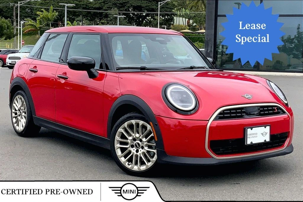 2025 MINI Hardtop Cooper S Signature's photo