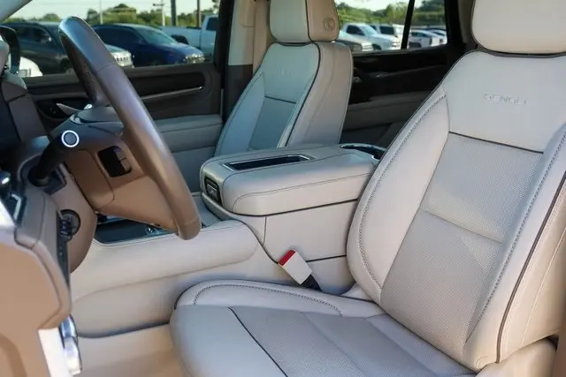 2022 Gmc Yukon Denali photo 12