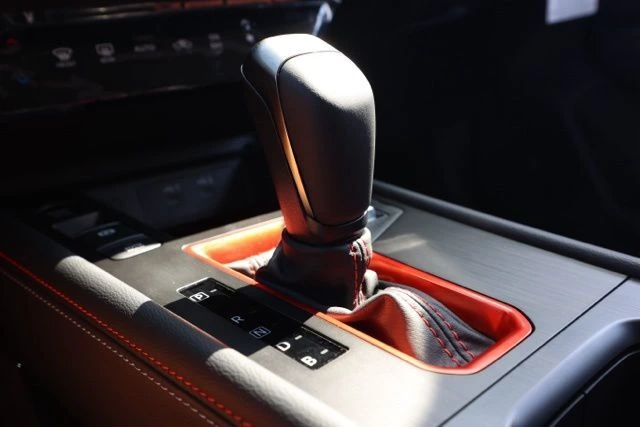 2026 Nissan KICKS SR - Photo 30