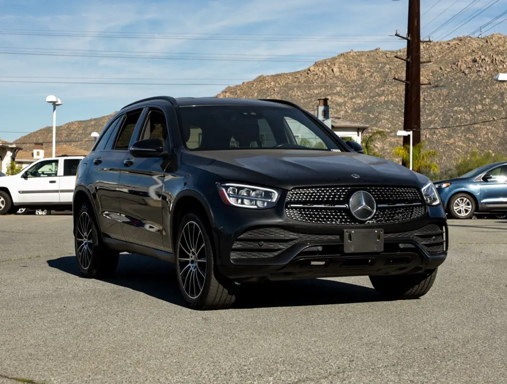 2022 Mercedes-Benz GLC GLC300's photo